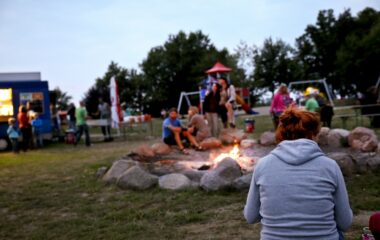 Ostsee Camping Glamping Lagerfeuer Animation